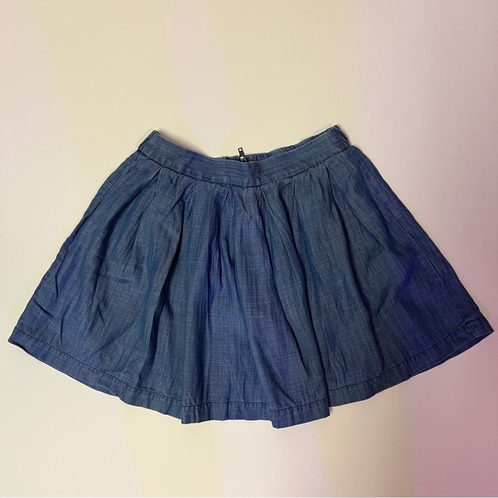 American Eagle: Mini Denim Skirt. Size Small.